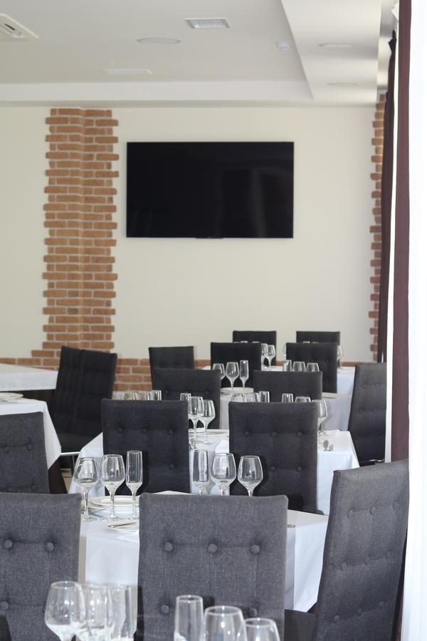 Smart Boutique Hotel Wizebsk Exterior foto