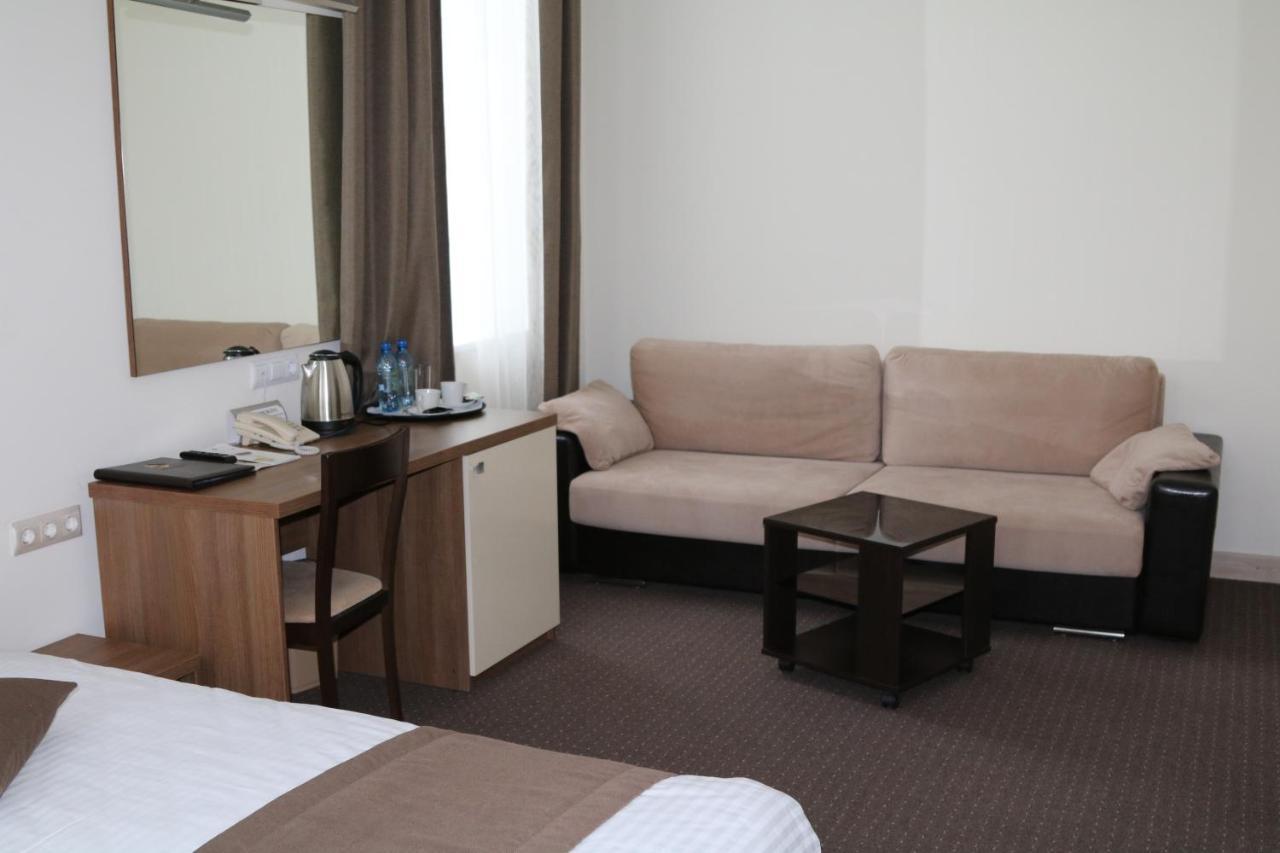 Smart Boutique Hotel Wizebsk Exterior foto